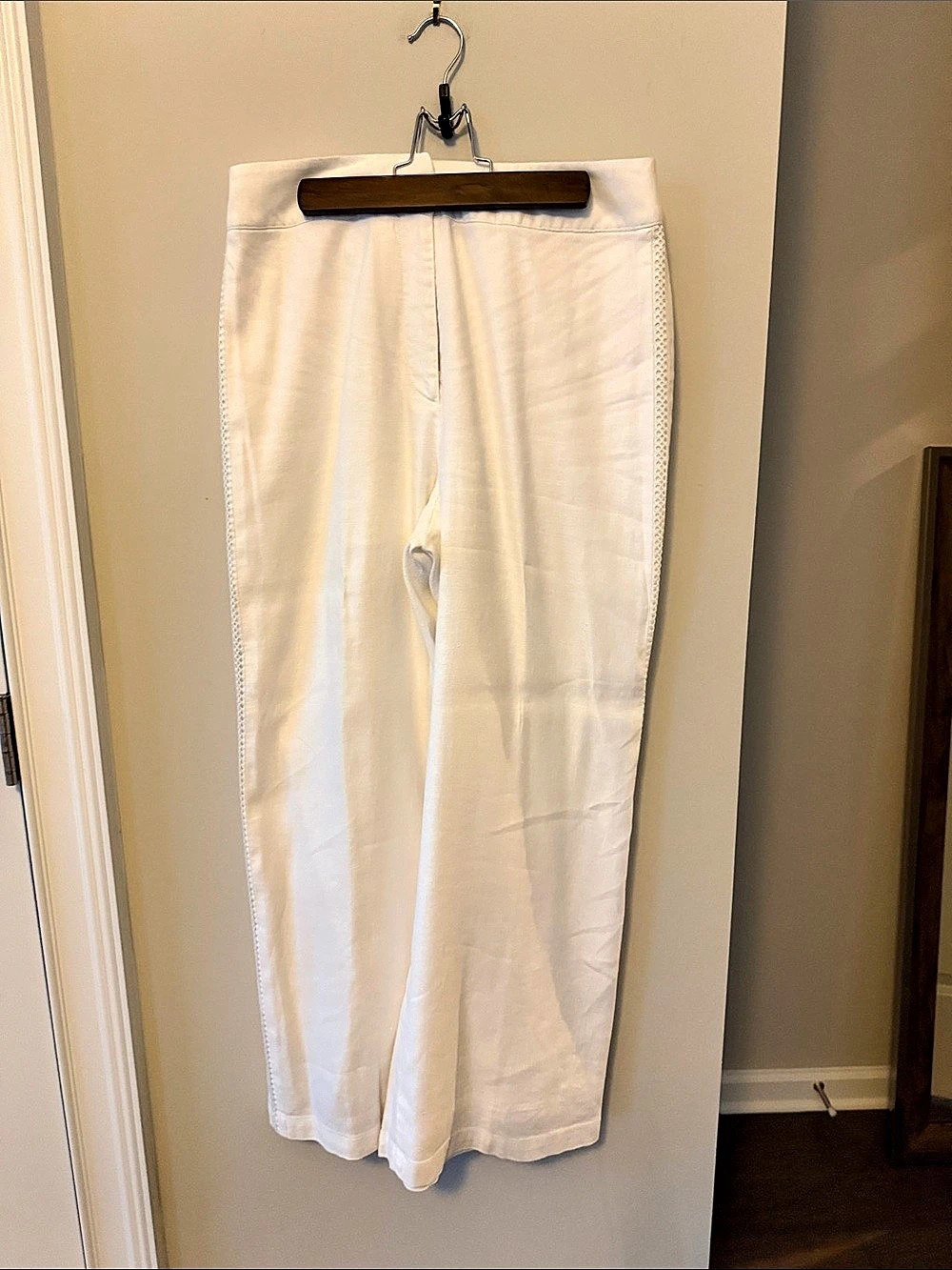 Elle Tahari White Linen Blend crop wide leg Pants